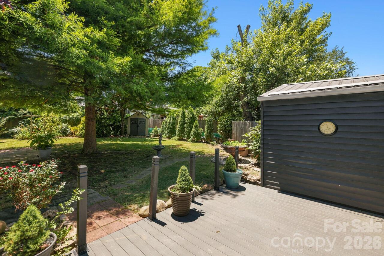 Listing Photo 23