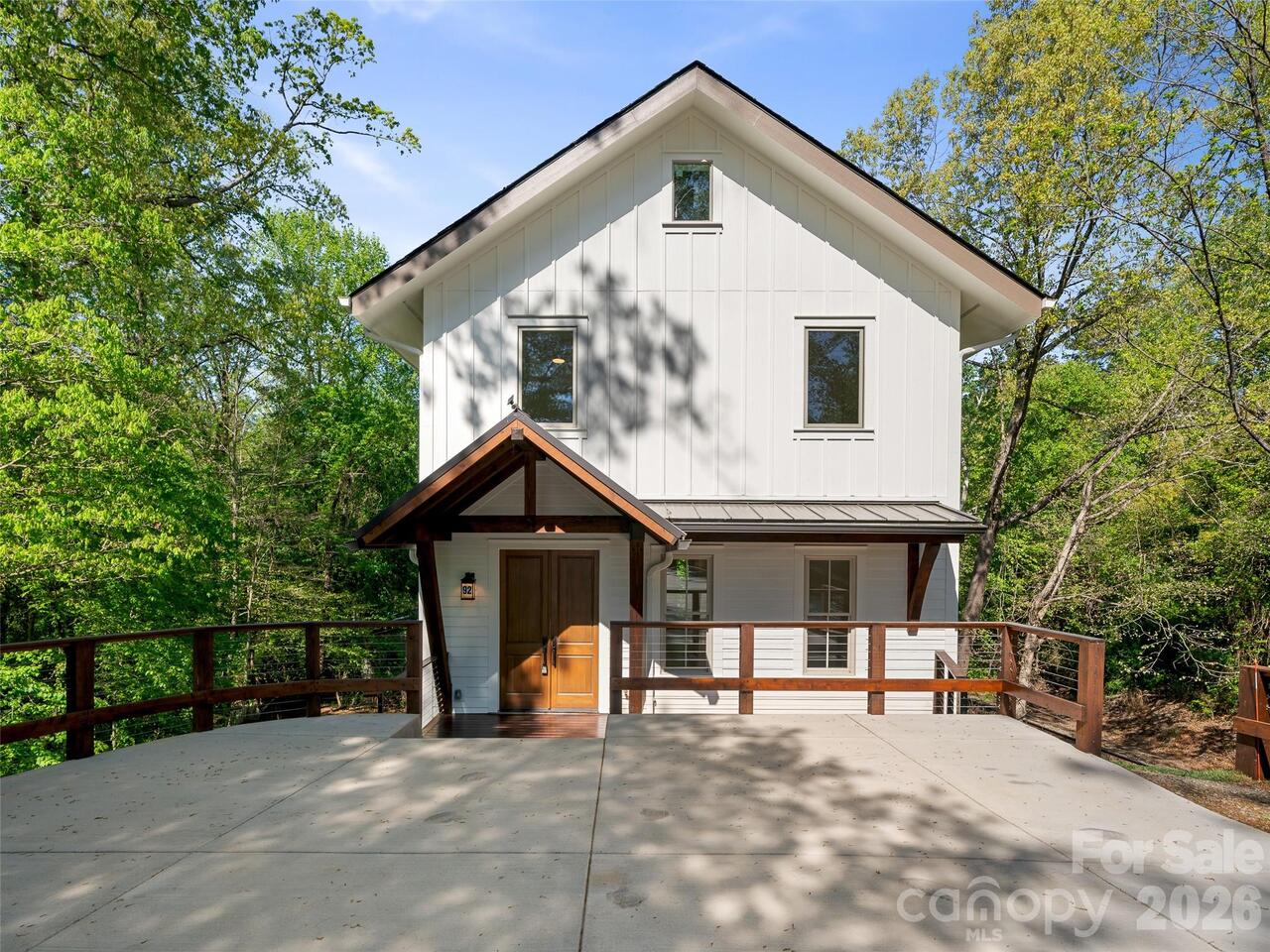 Listing Photo 11