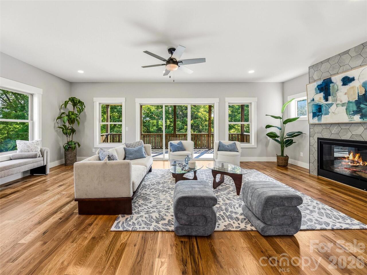 Listing Photo 16