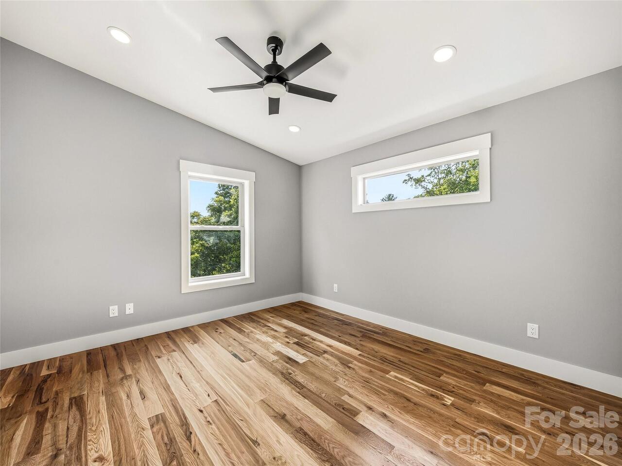 Listing Photo 29