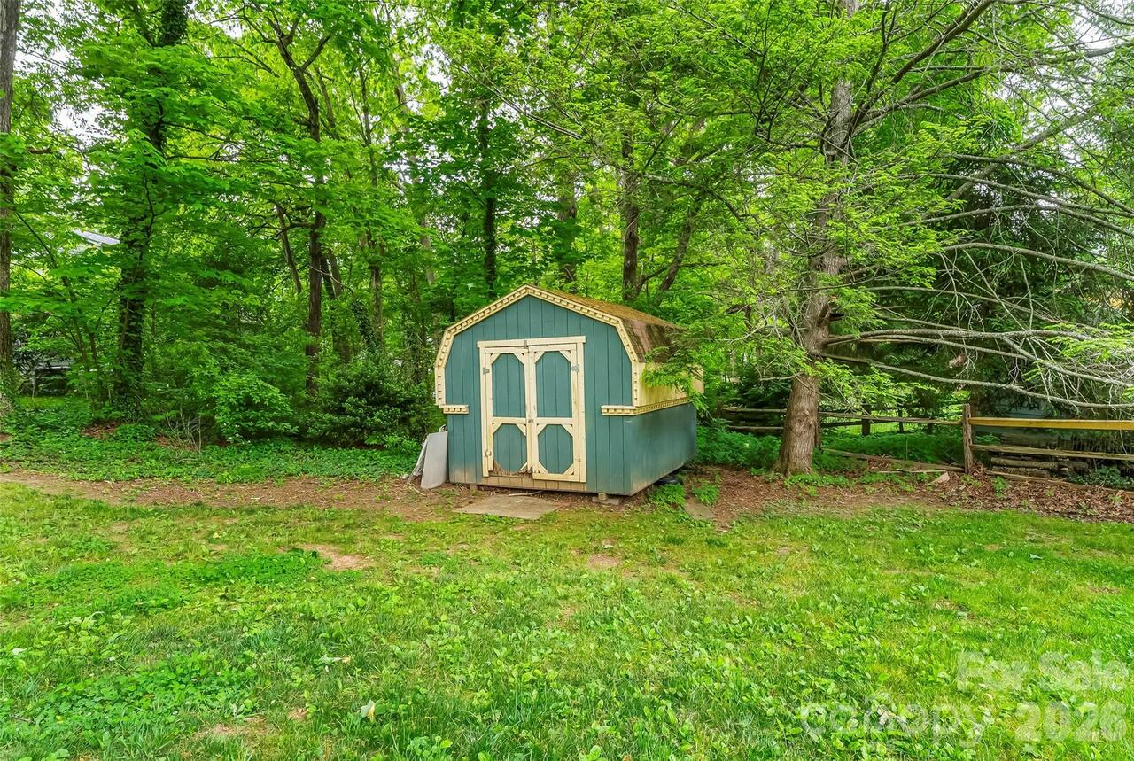 Listing Photo 32