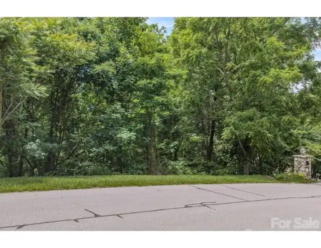 Listing Photo 6