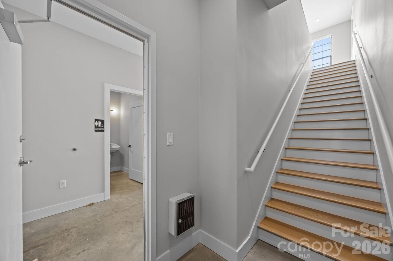 Listing Photo 16