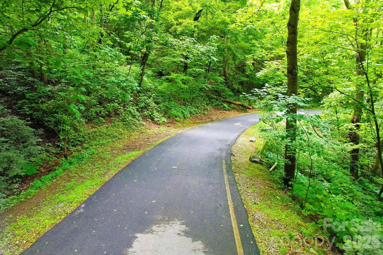 Listing Photo 18