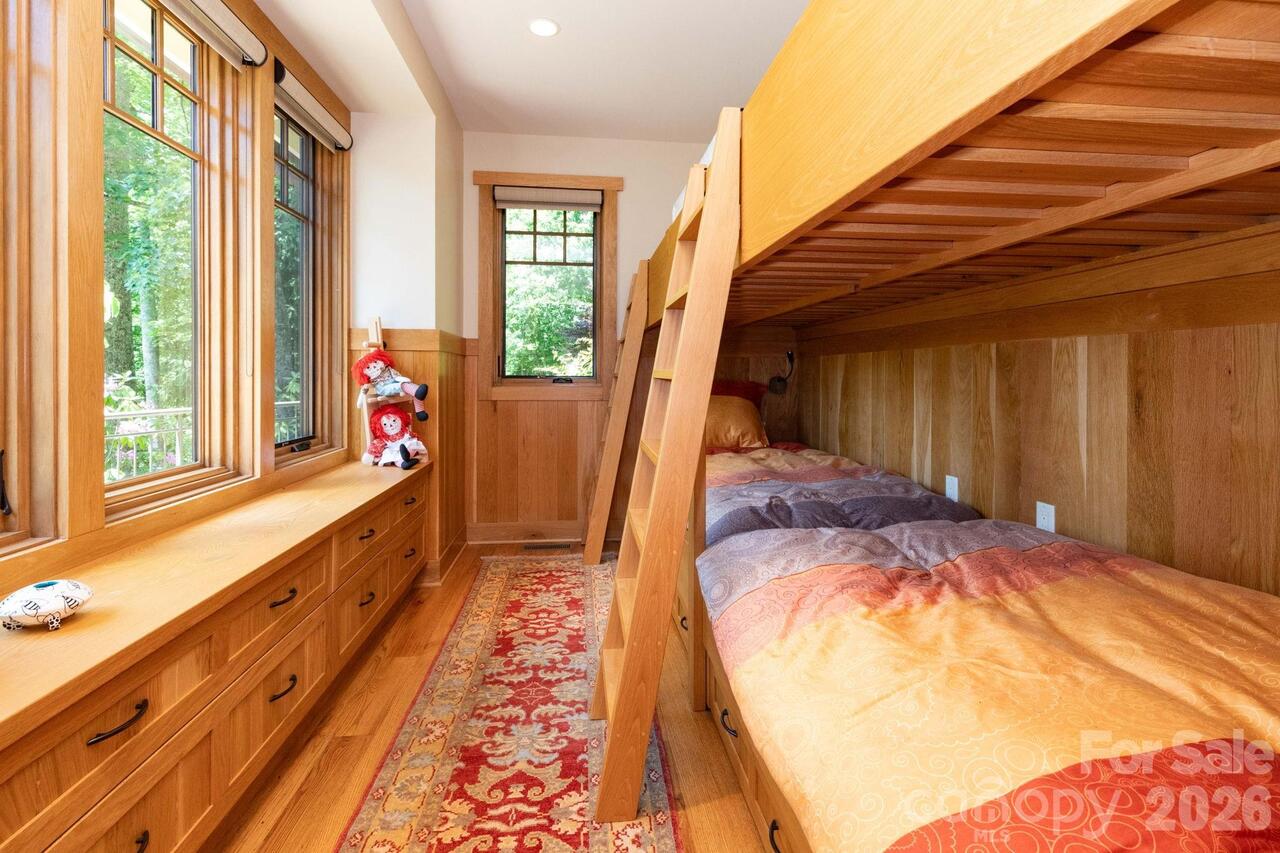 Listing Photo 43