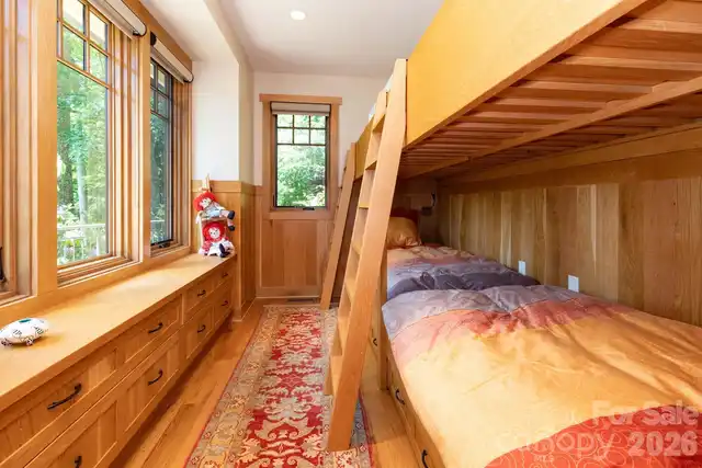 Listing Photo 43