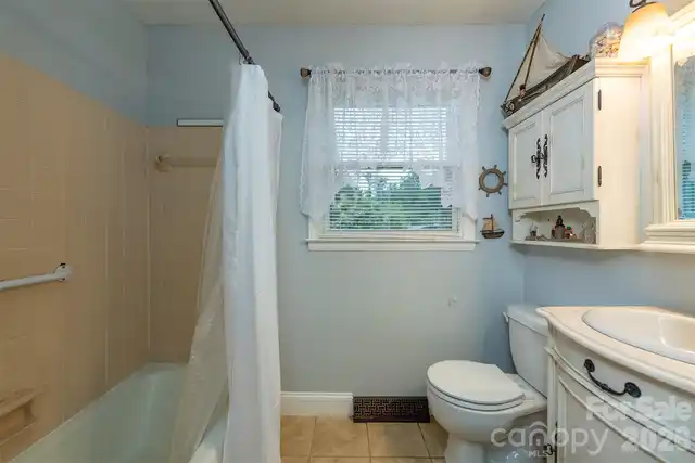 Listing Photo 15
