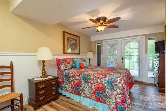 Listing Photo 25