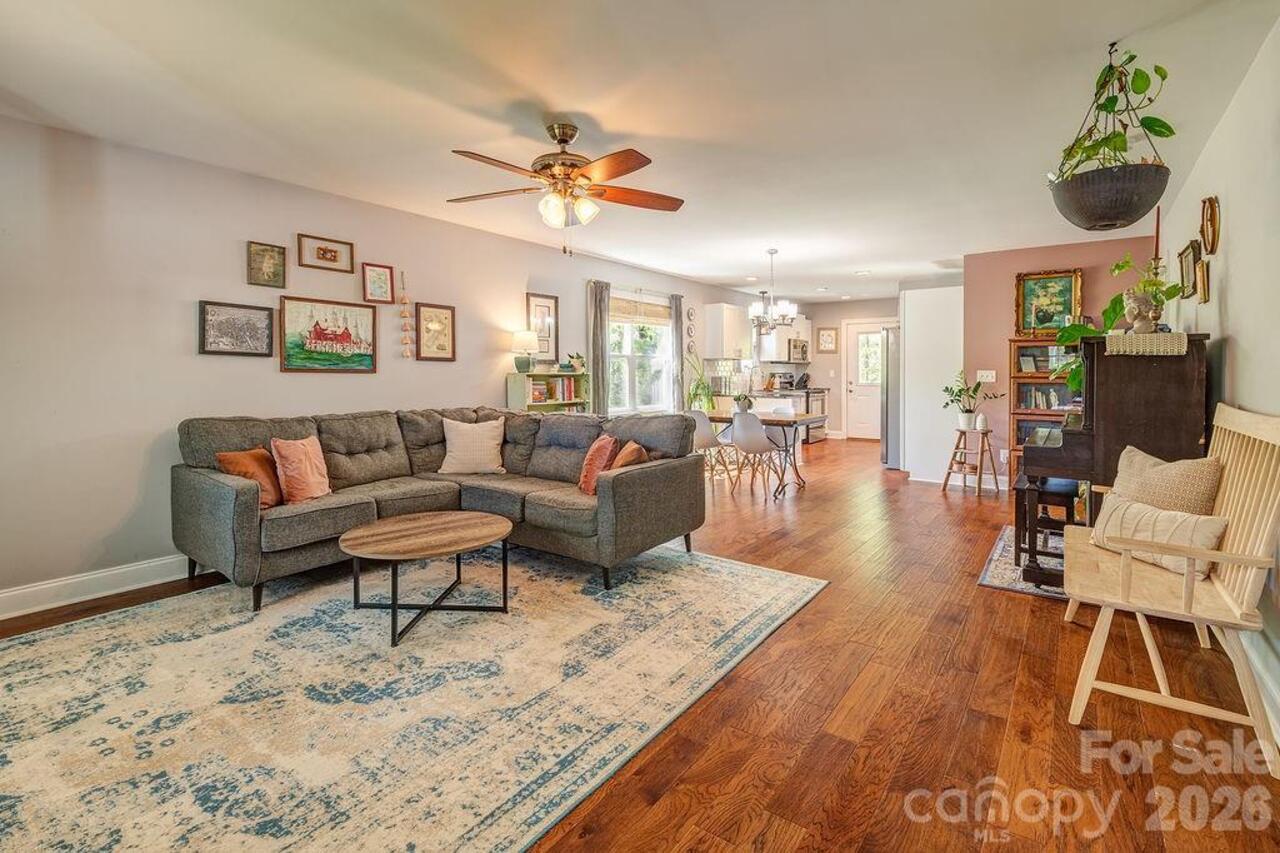 Listing Photo 7