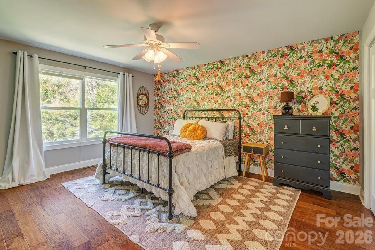 Listing Photo 15