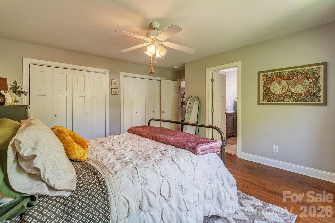 Listing Photo 16