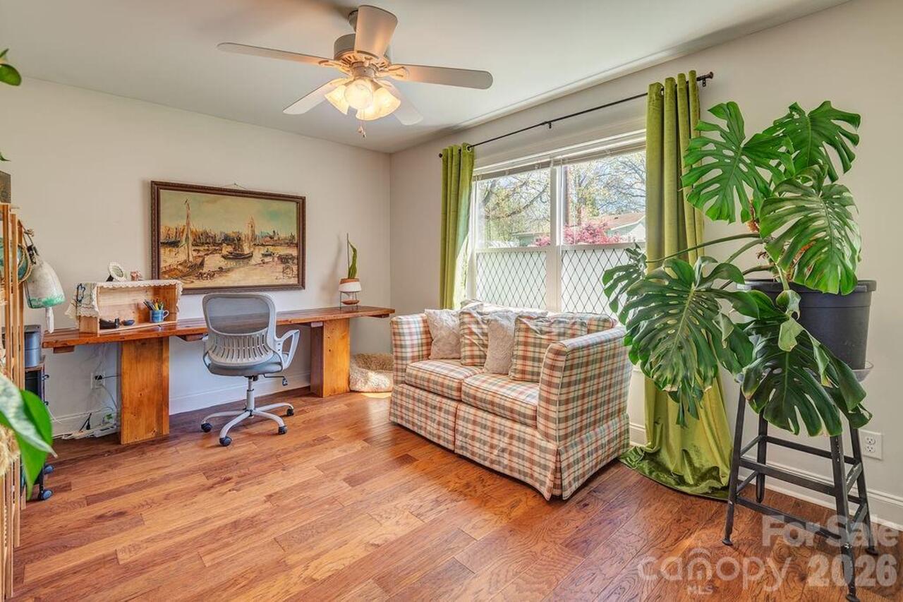 Listing Photo 21