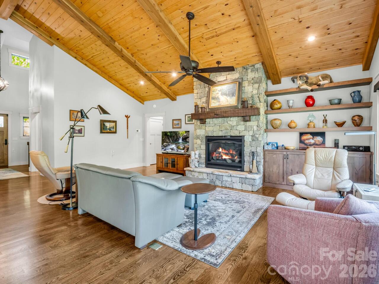 Listing Photo 10