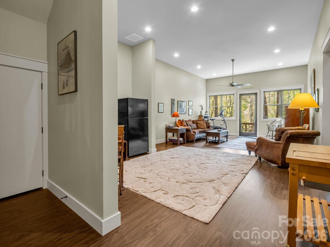 Listing Photo 32