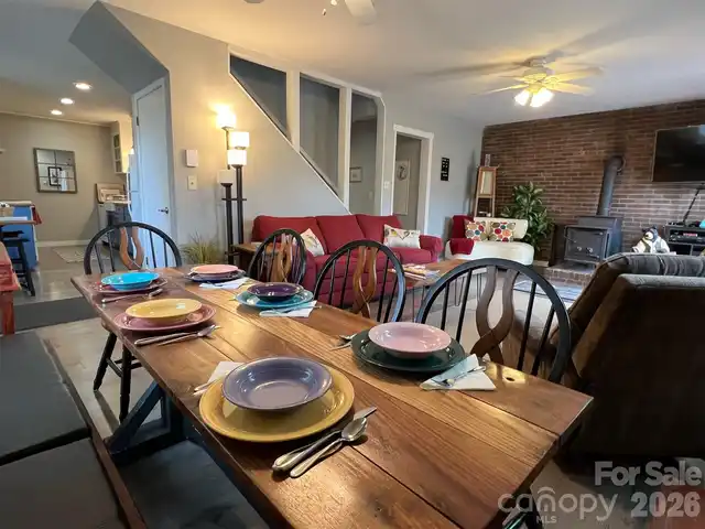 Listing Photo 10