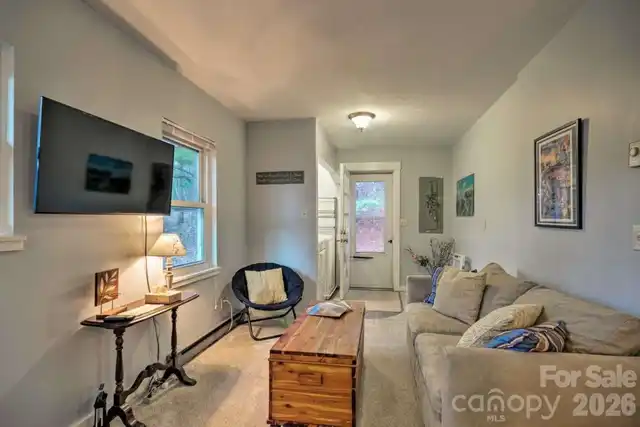 Listing Photo 14