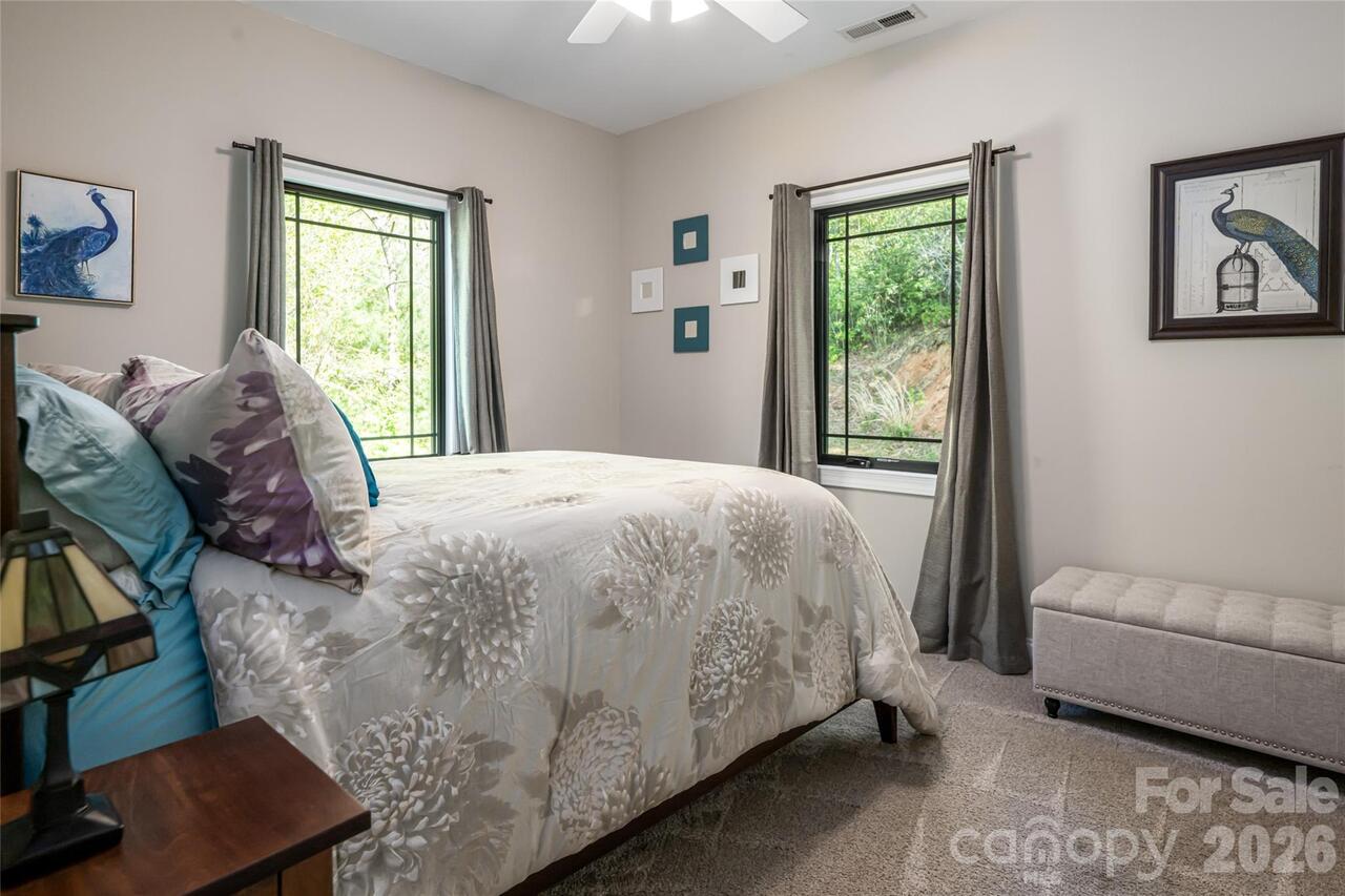 Listing Photo 25