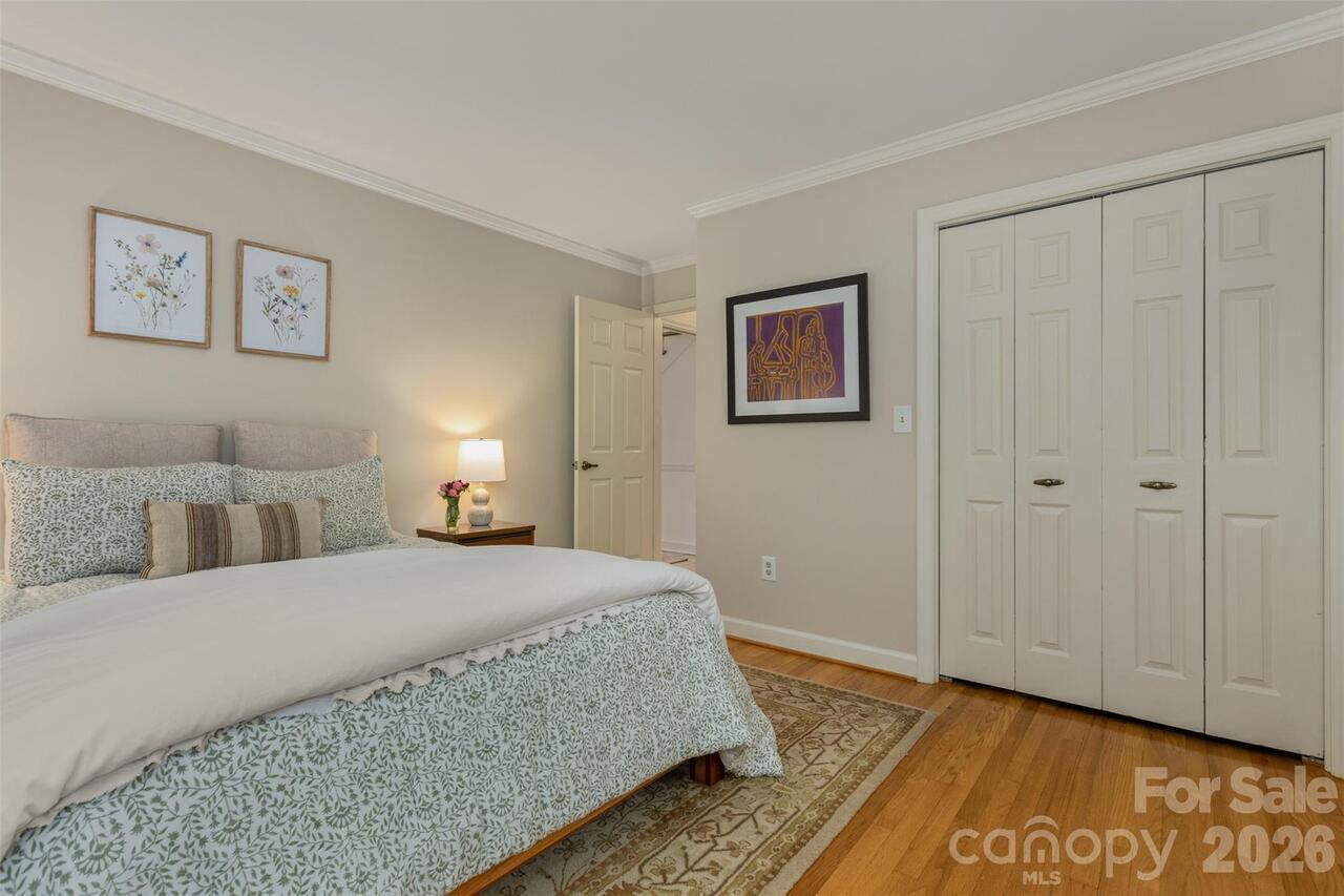 Listing Photo 15
