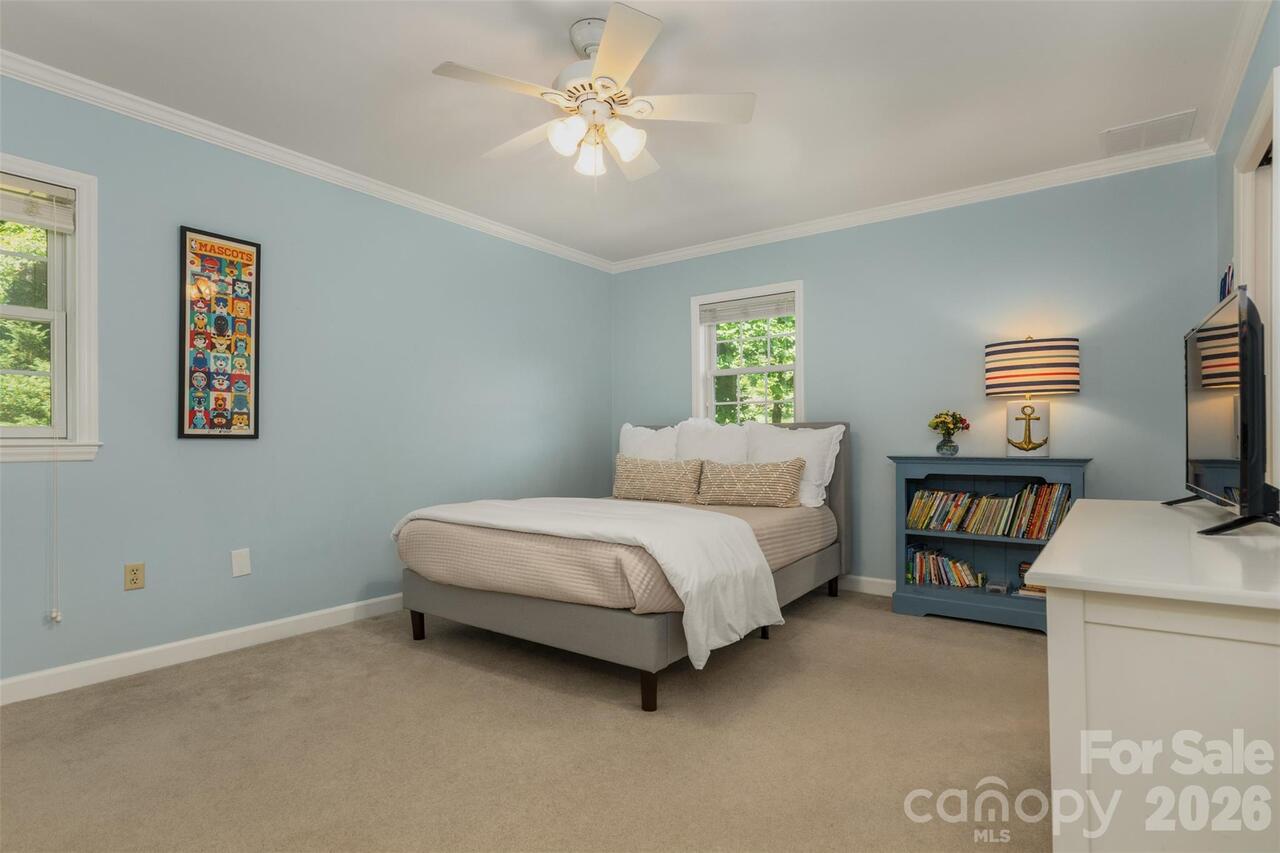 Listing Photo 25