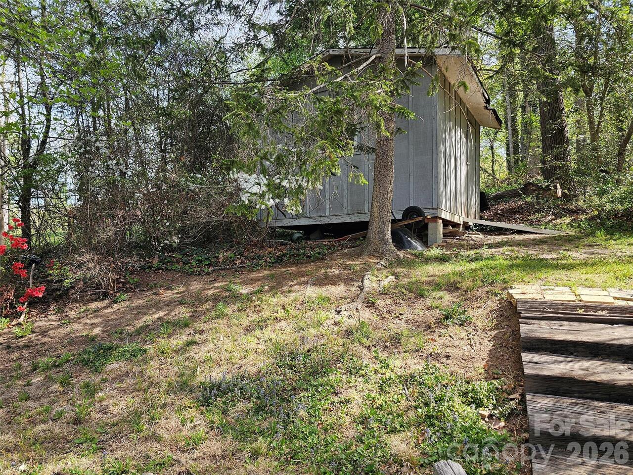 Listing Photo 16