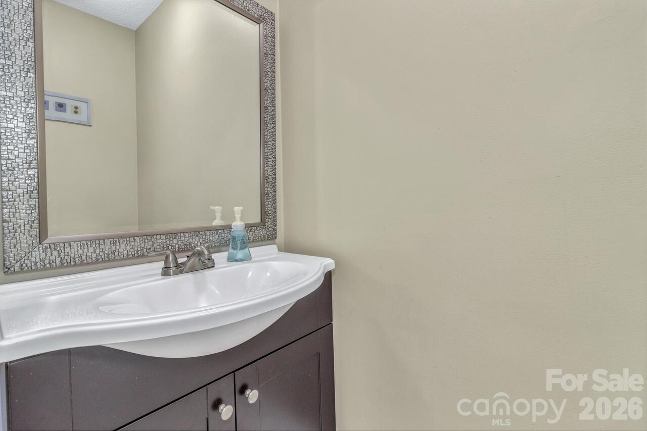 Listing Photo 23