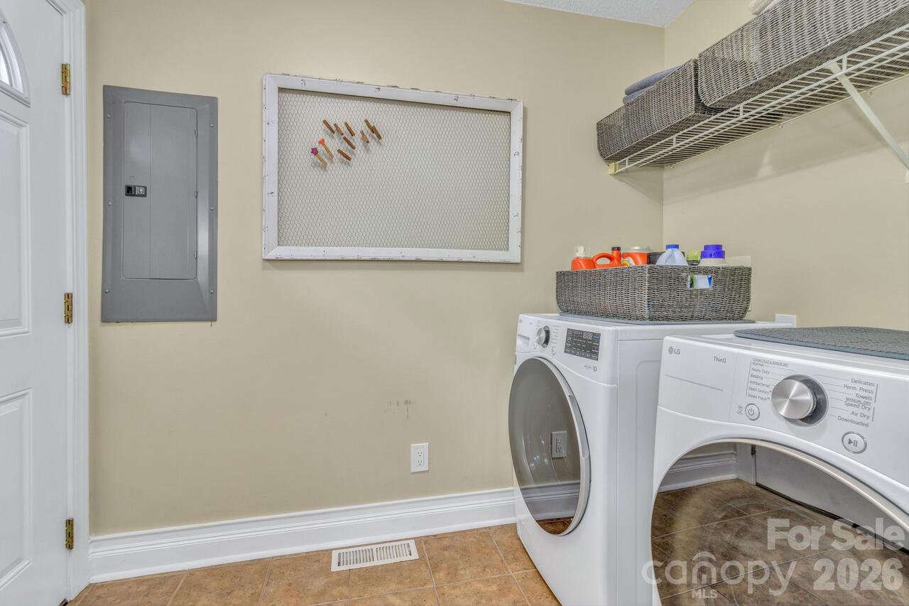 Listing Photo 24