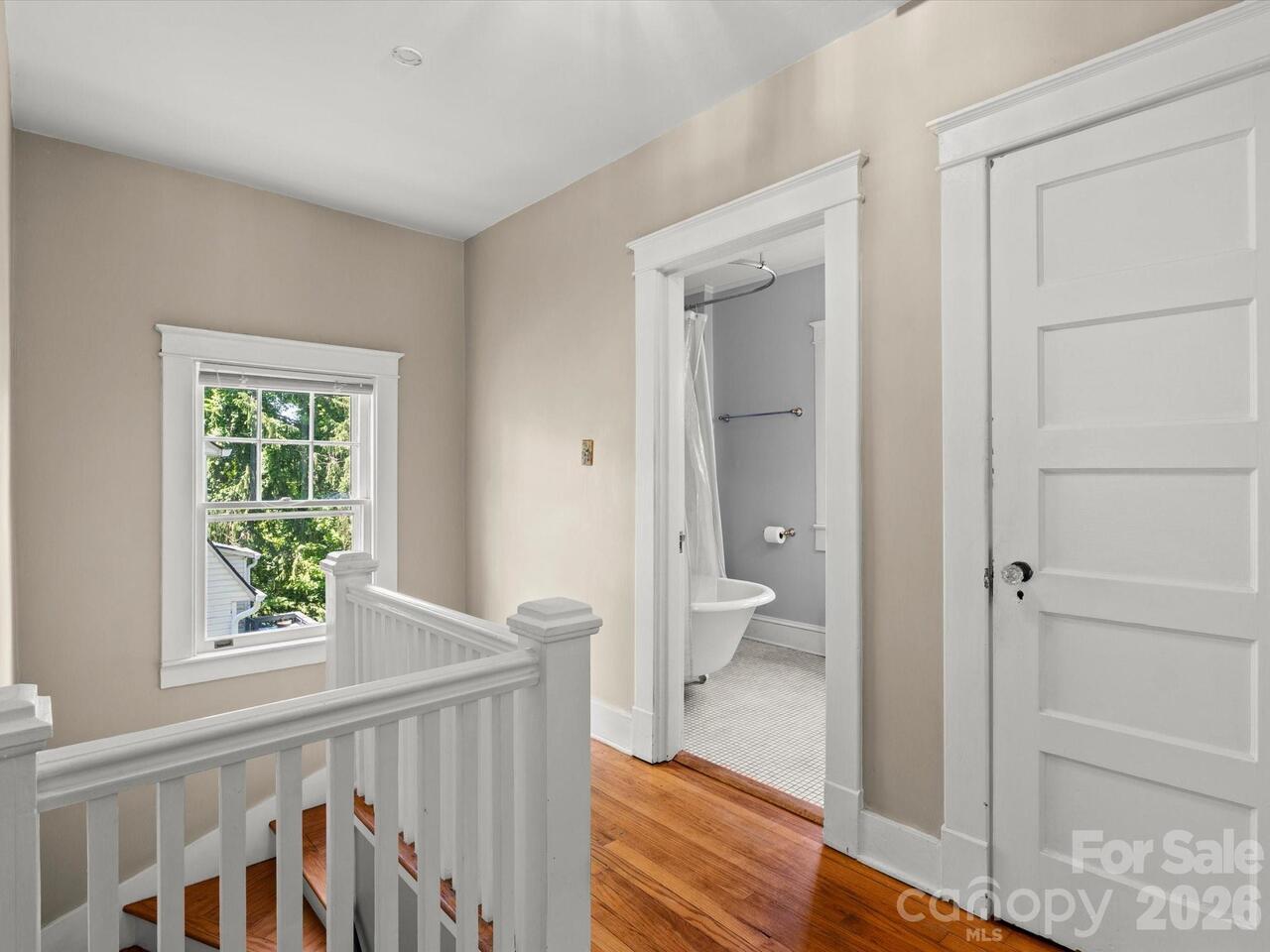 Listing Photo 17