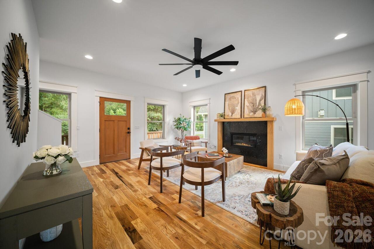 Listing Photo 16