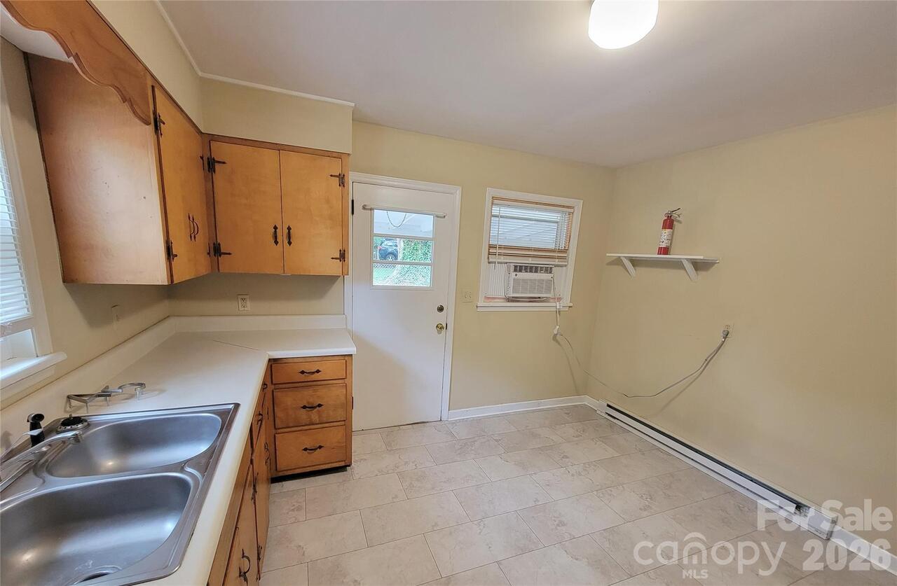 Listing Photo 7