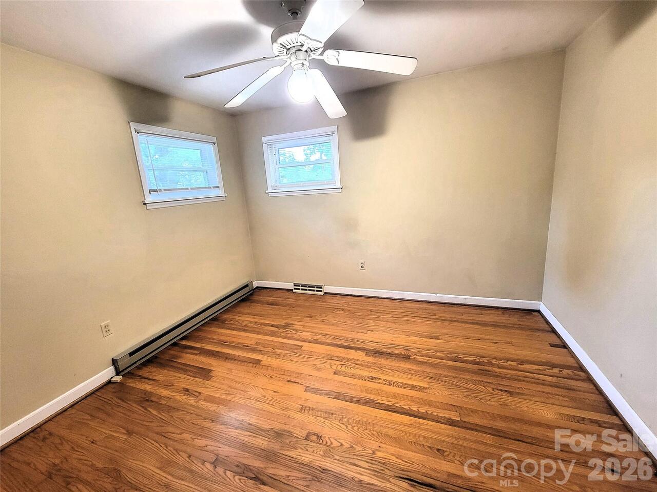 Listing Photo 9