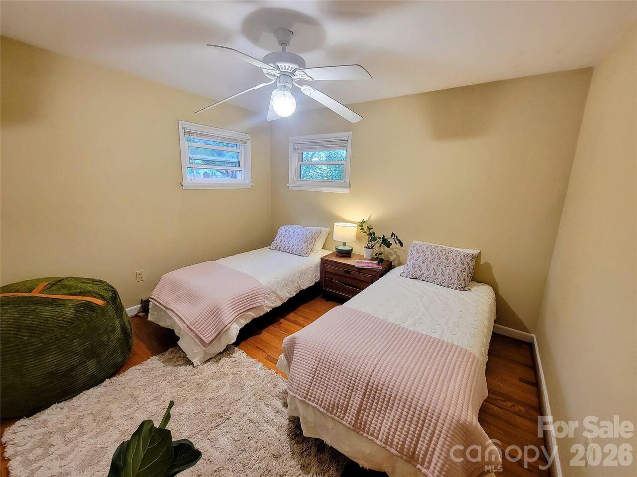 Listing Photo 9
