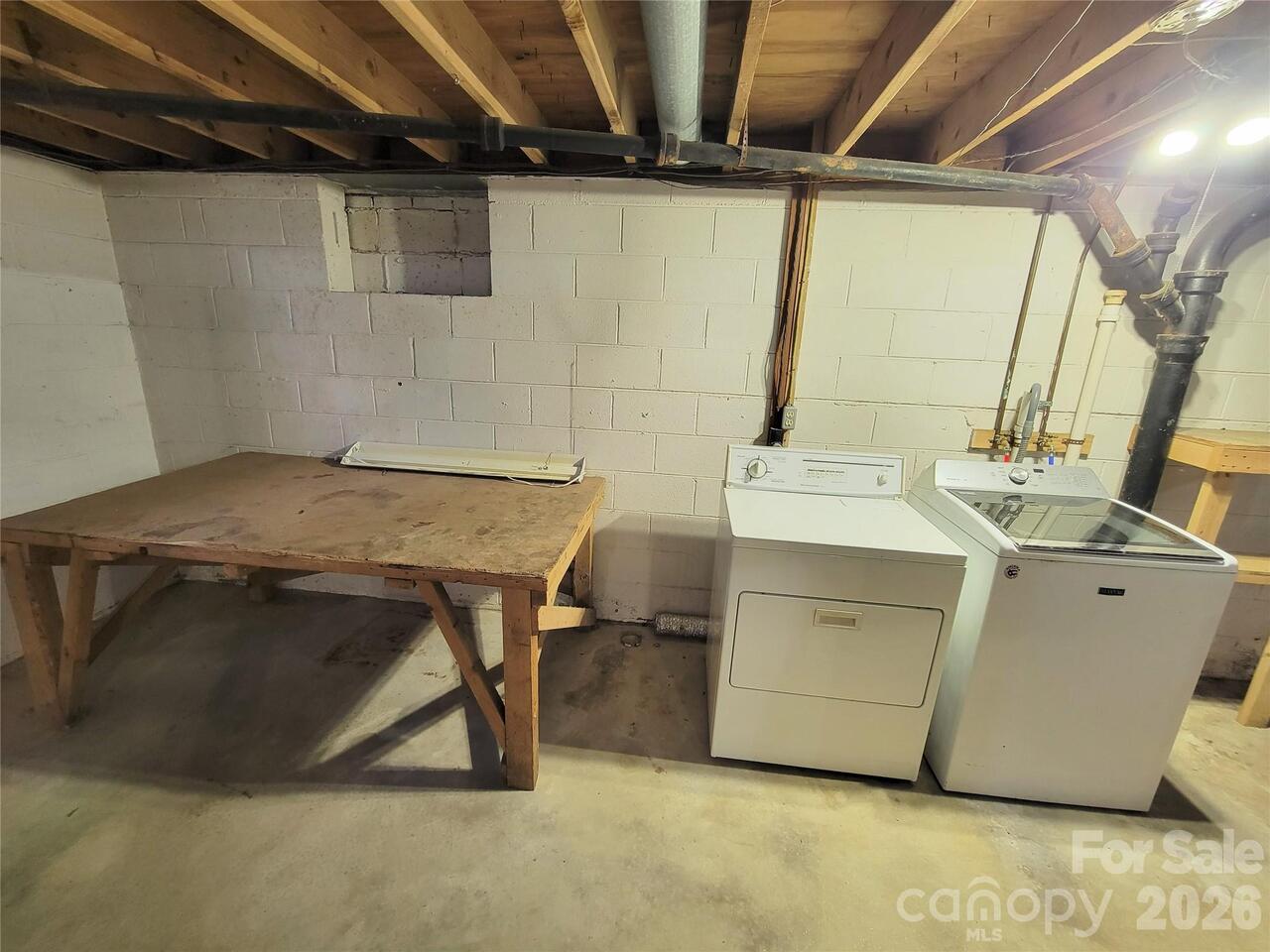 Listing Photo 11