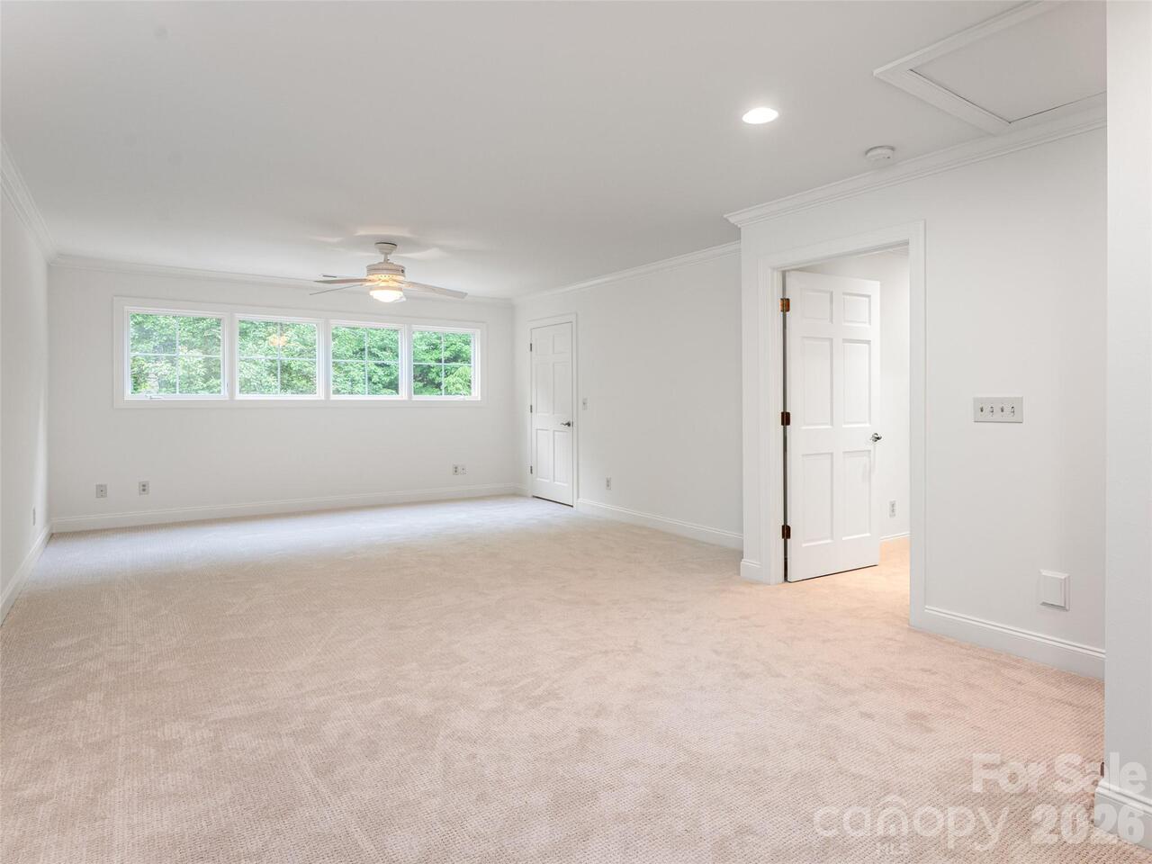 Listing Photo 34