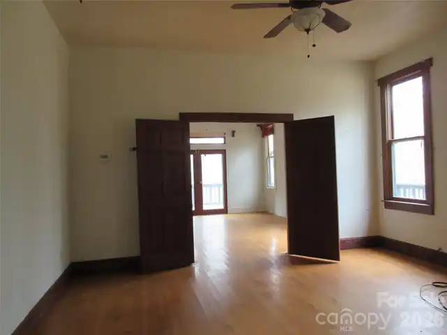 Listing Photo 13
