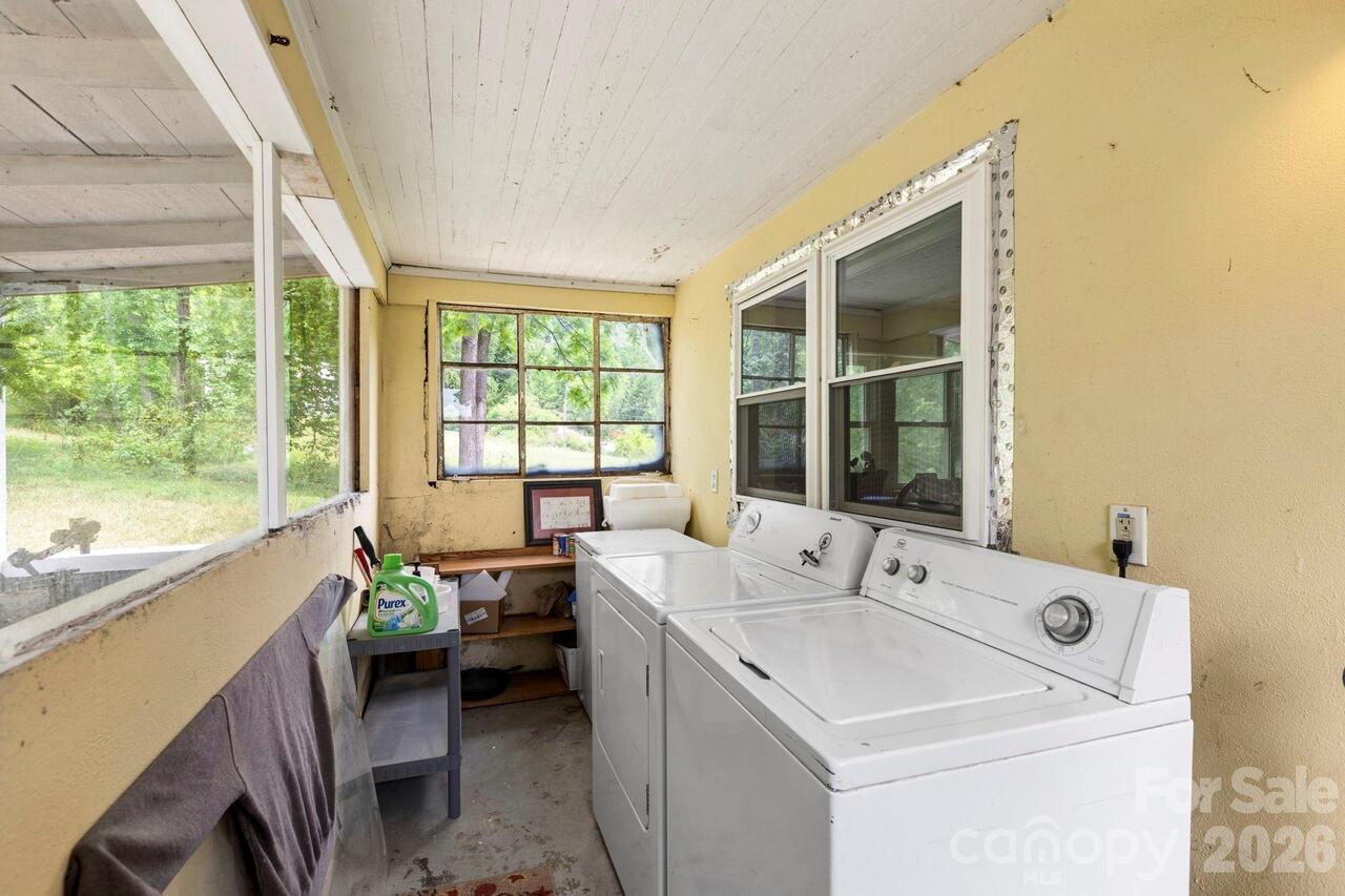 Listing Photo 17