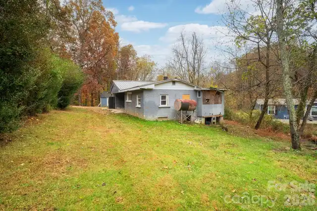 Listing Photo 10
