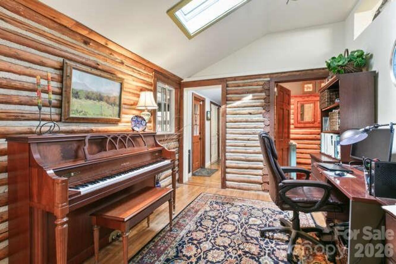 Listing Photo 22