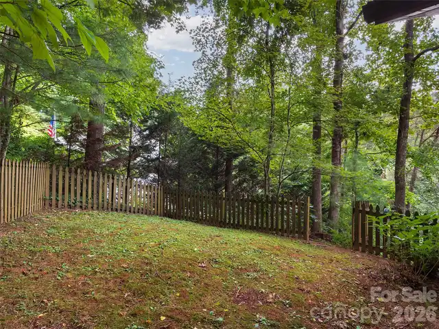 Listing Photo 32