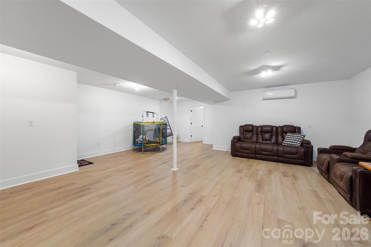 Listing Photo 42