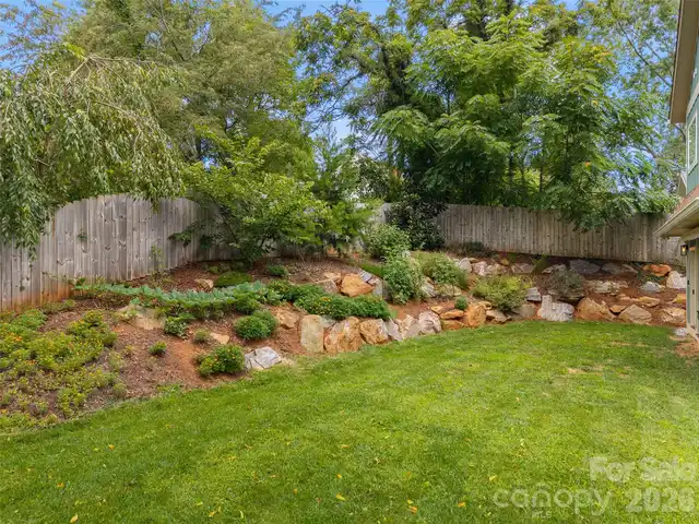 Listing Photo 21