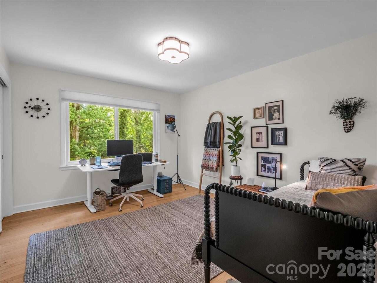 Listing Photo 17