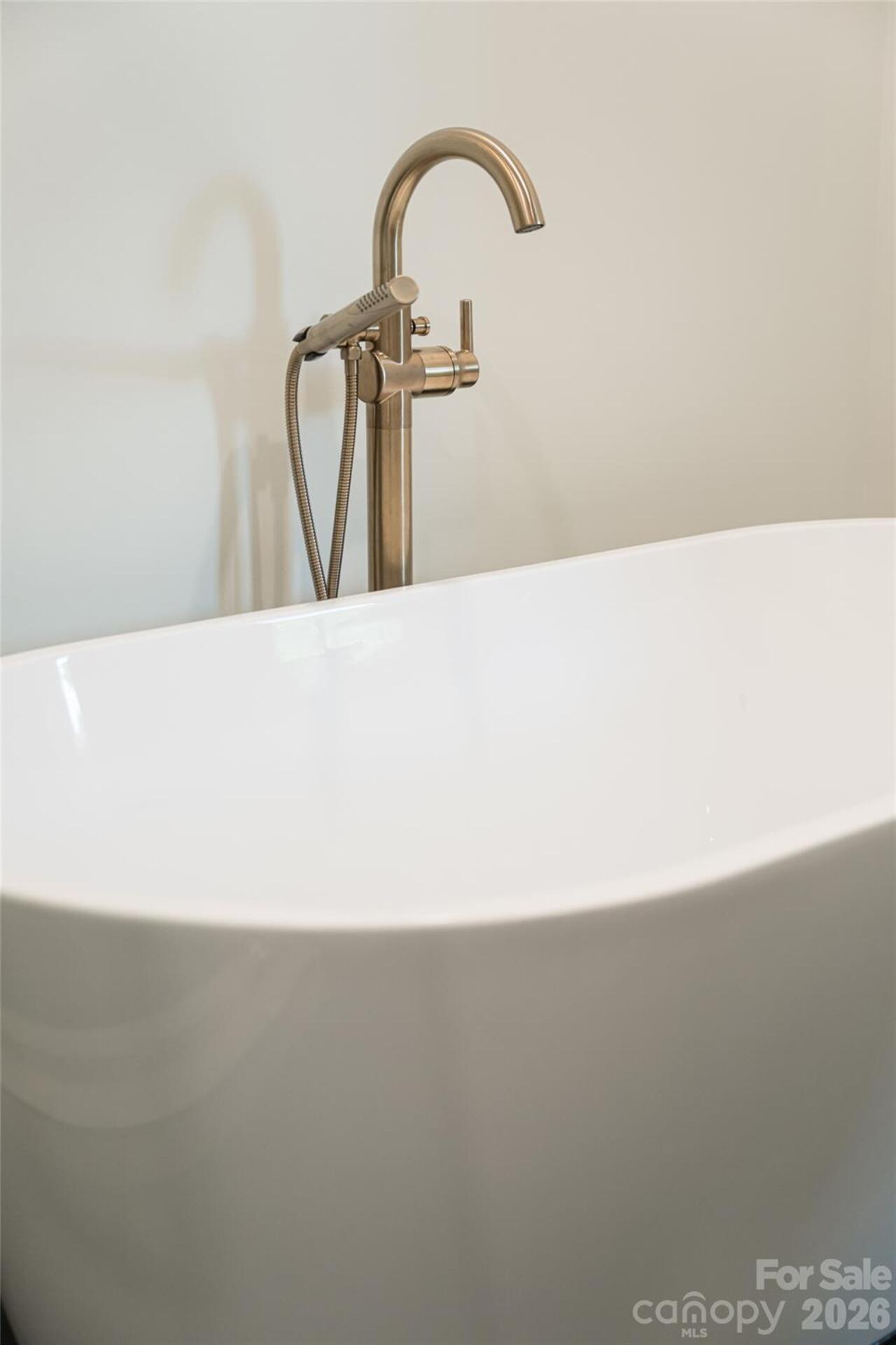 Listing Photo 24
