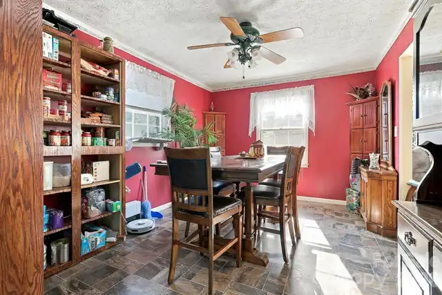 Listing Photo 7