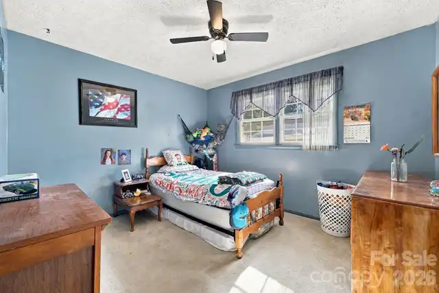 Listing Photo 14