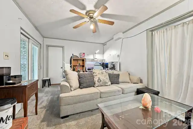 Listing Photo 19