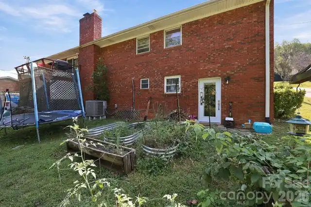 Listing Photo 29