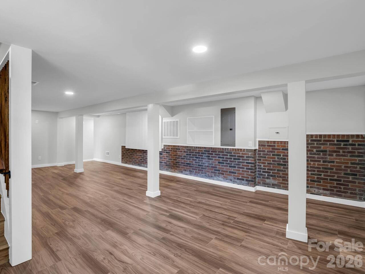 Listing Photo 32