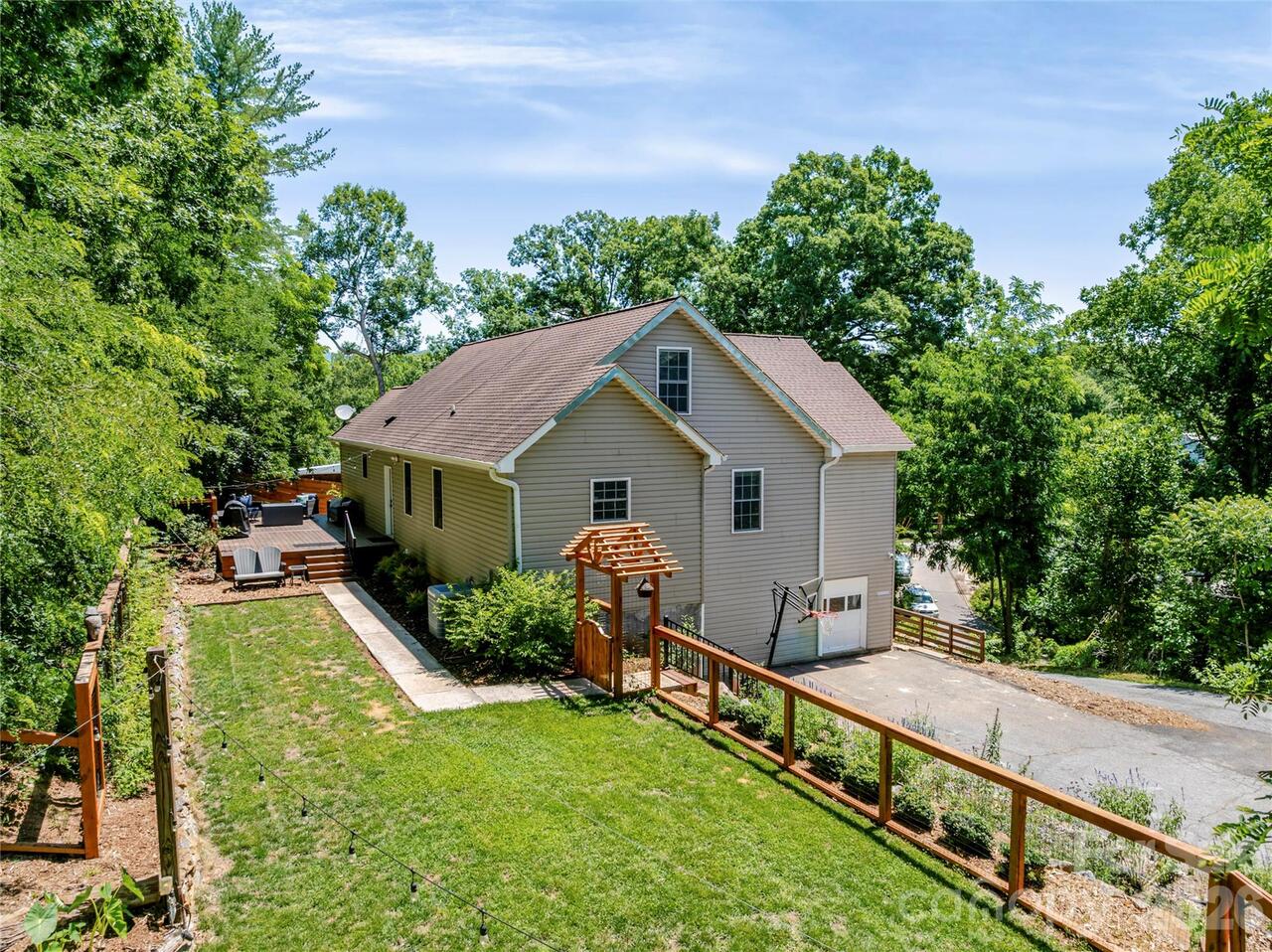 Listing Photo 37
