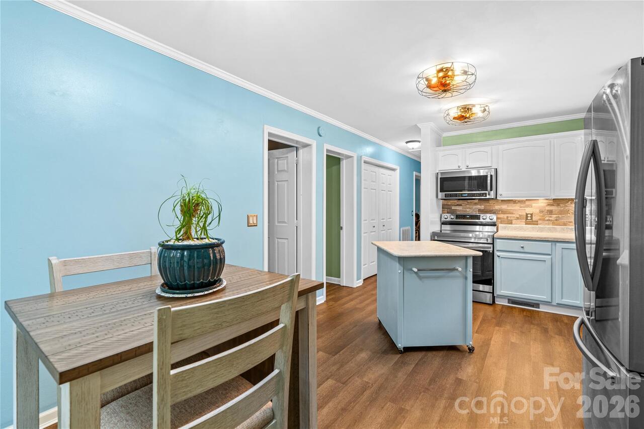 Listing Photo 15