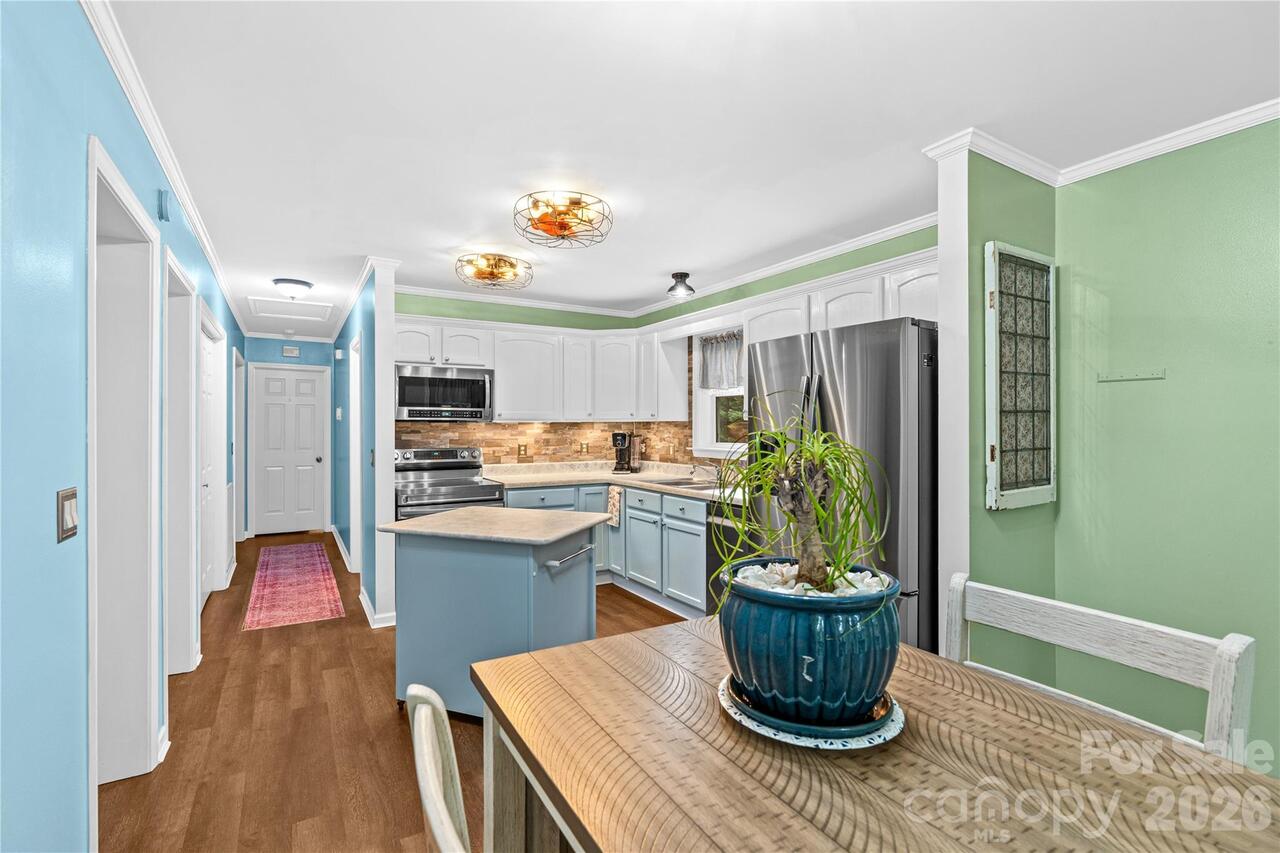 Listing Photo 16